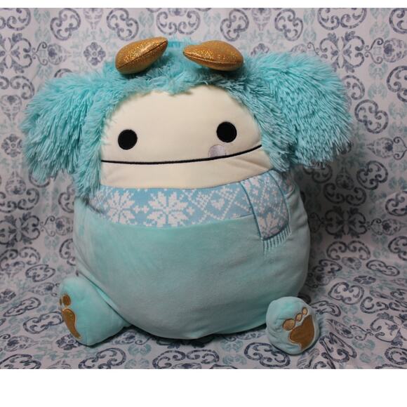 Joelle the Bigfoot Holiday Squishmallows 16" - Picture 1 of 8